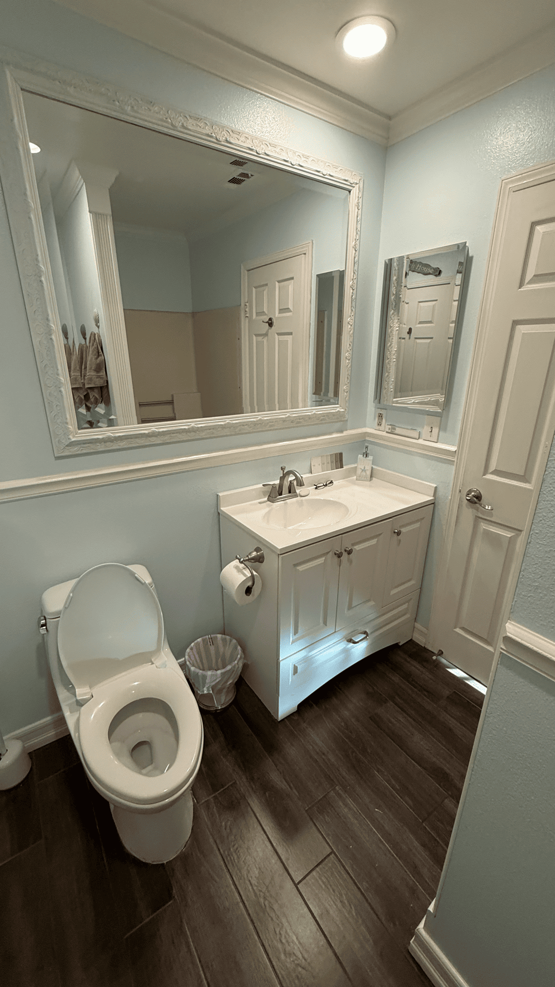 Before 1 Guest Bathroom Remodel Santa Clarita_CA